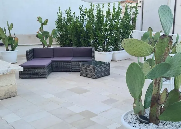 לינה וארוחת בוקר Le Al Torrione רובו די פוליה